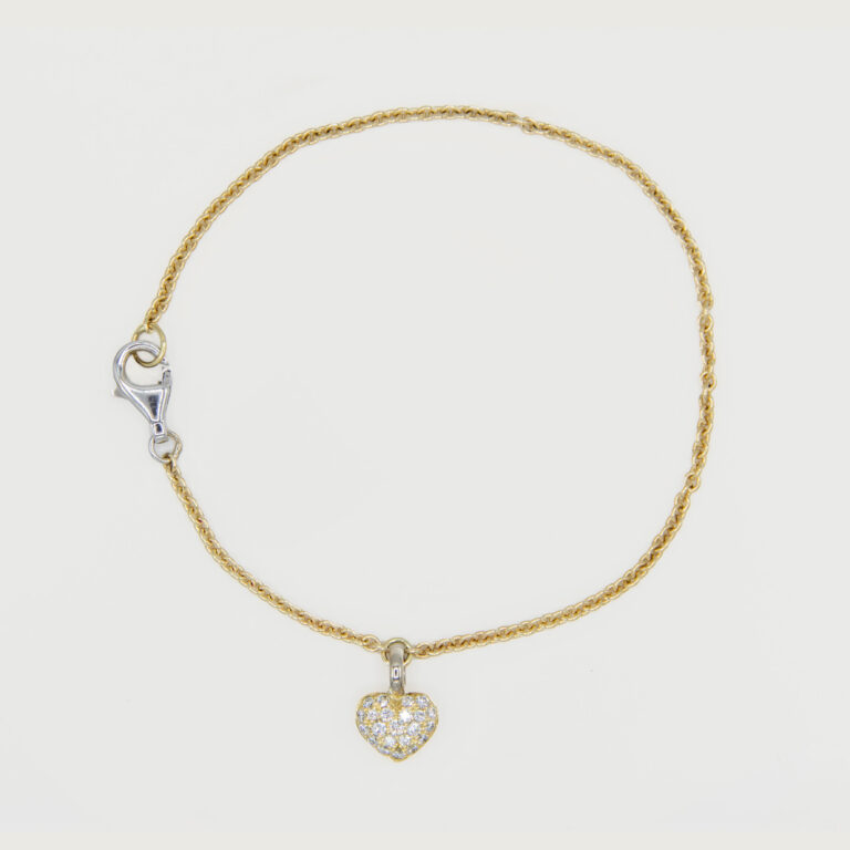 Bracelet with diamond heart pendant